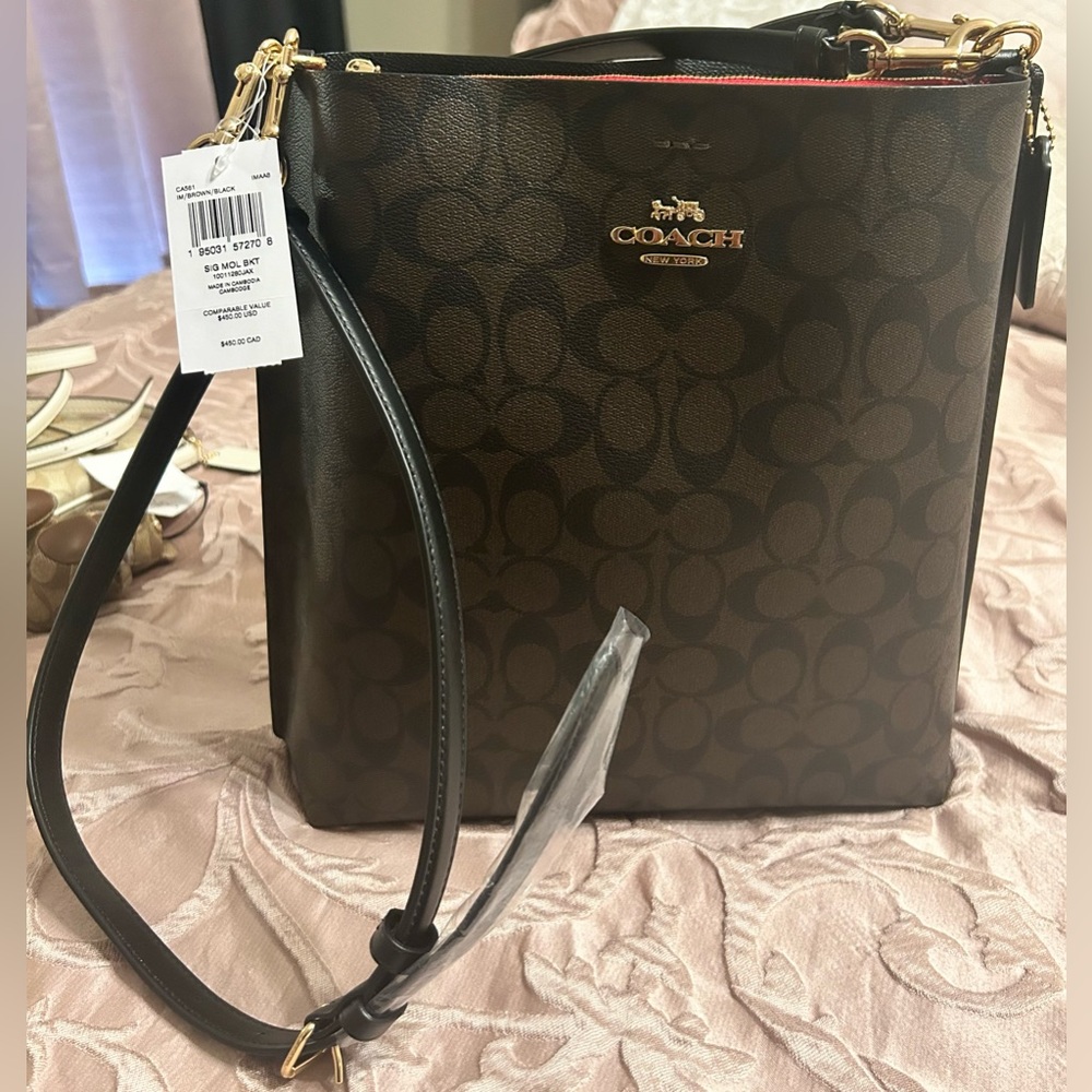 Brand NEW Coach signature Molly Bucket Bag